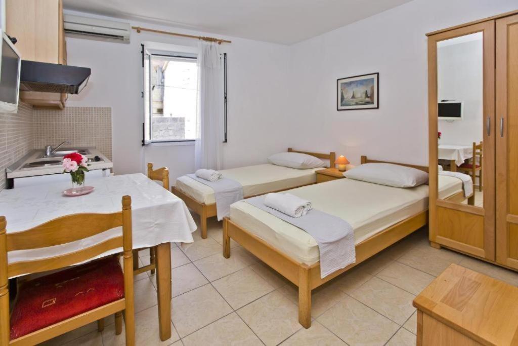 חוואר Vila Maria Paula Old Town Hvar מראה חיצוני תמונה